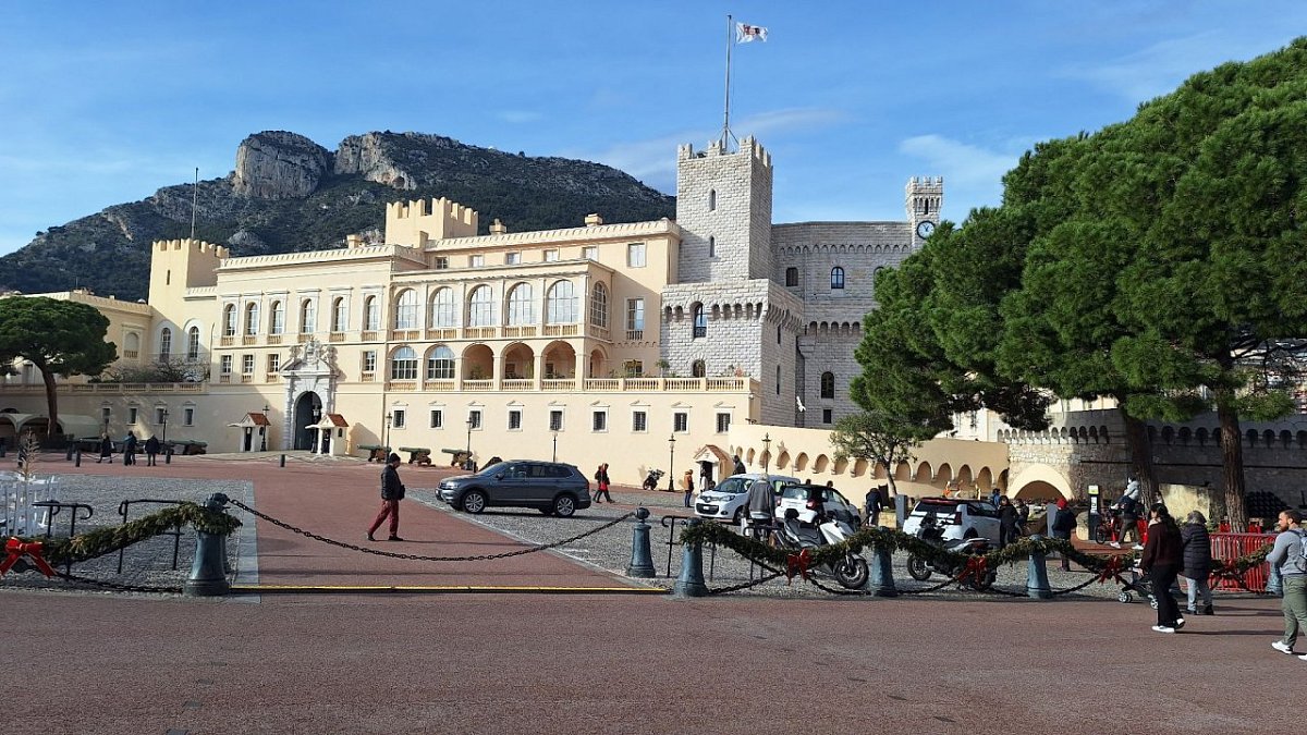 Palais Princier (59&nbsp;m)