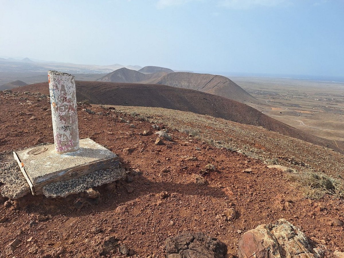 Bayuyo (272&nbsp;m)